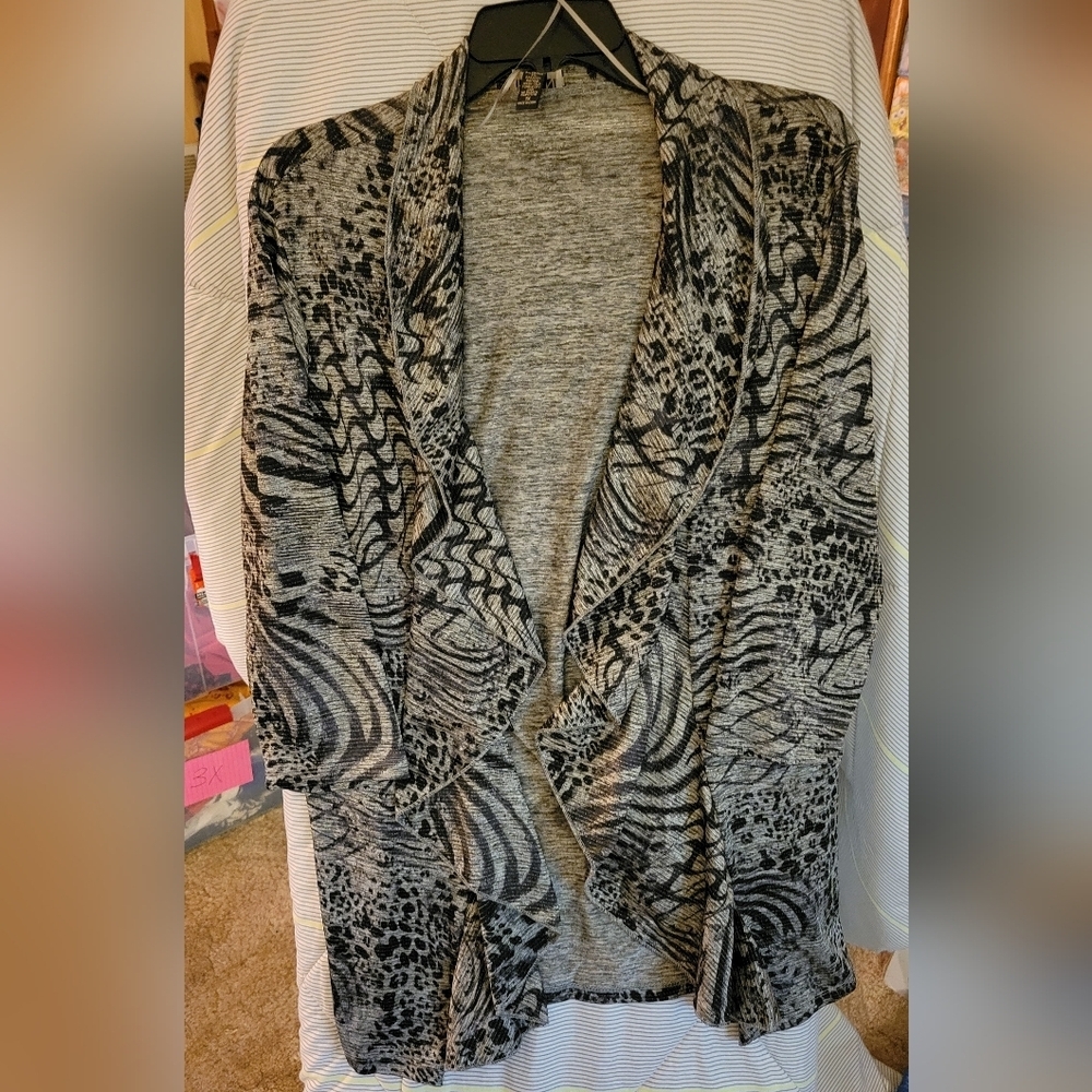 Haani Woman 1X Animal Print 3/4 Sleeve Jacket